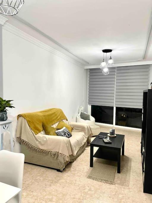 Apartamento Catalina Los Llanos De Aridane Luaran gambar